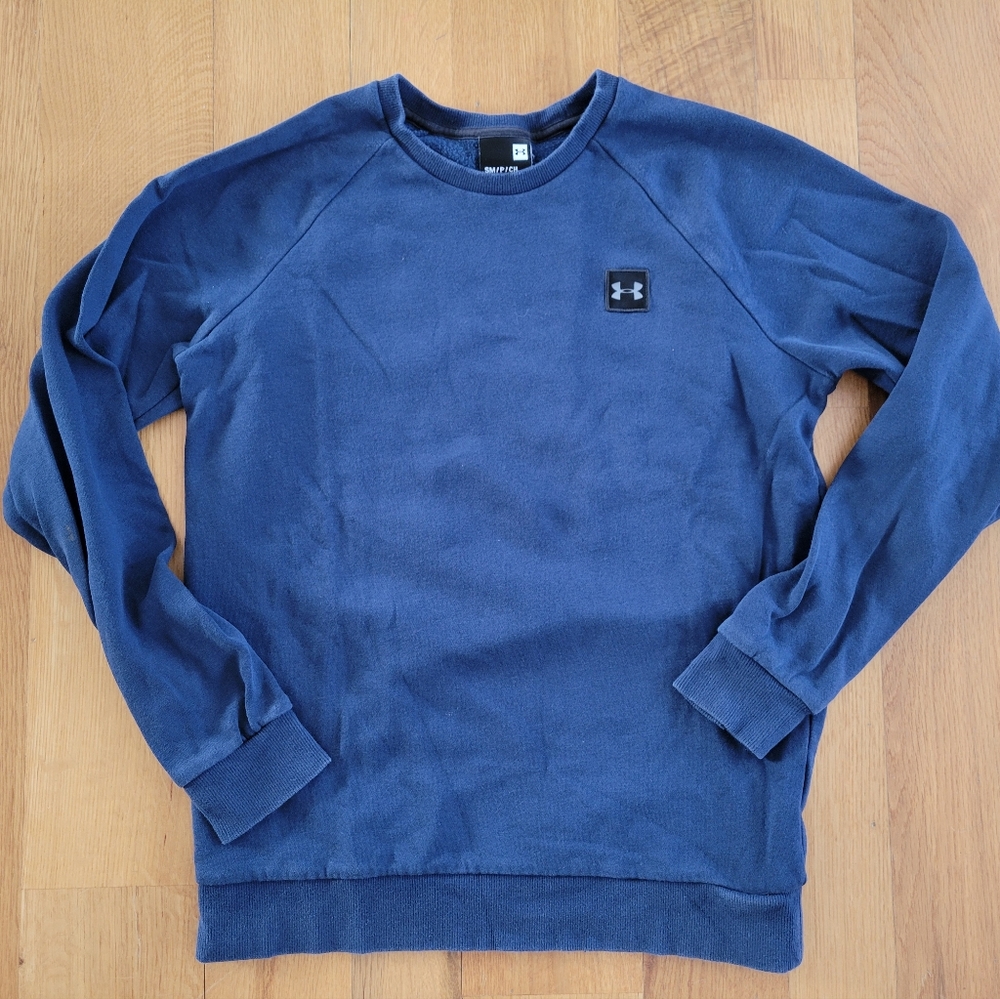 Size small Under Armour sweatshirt